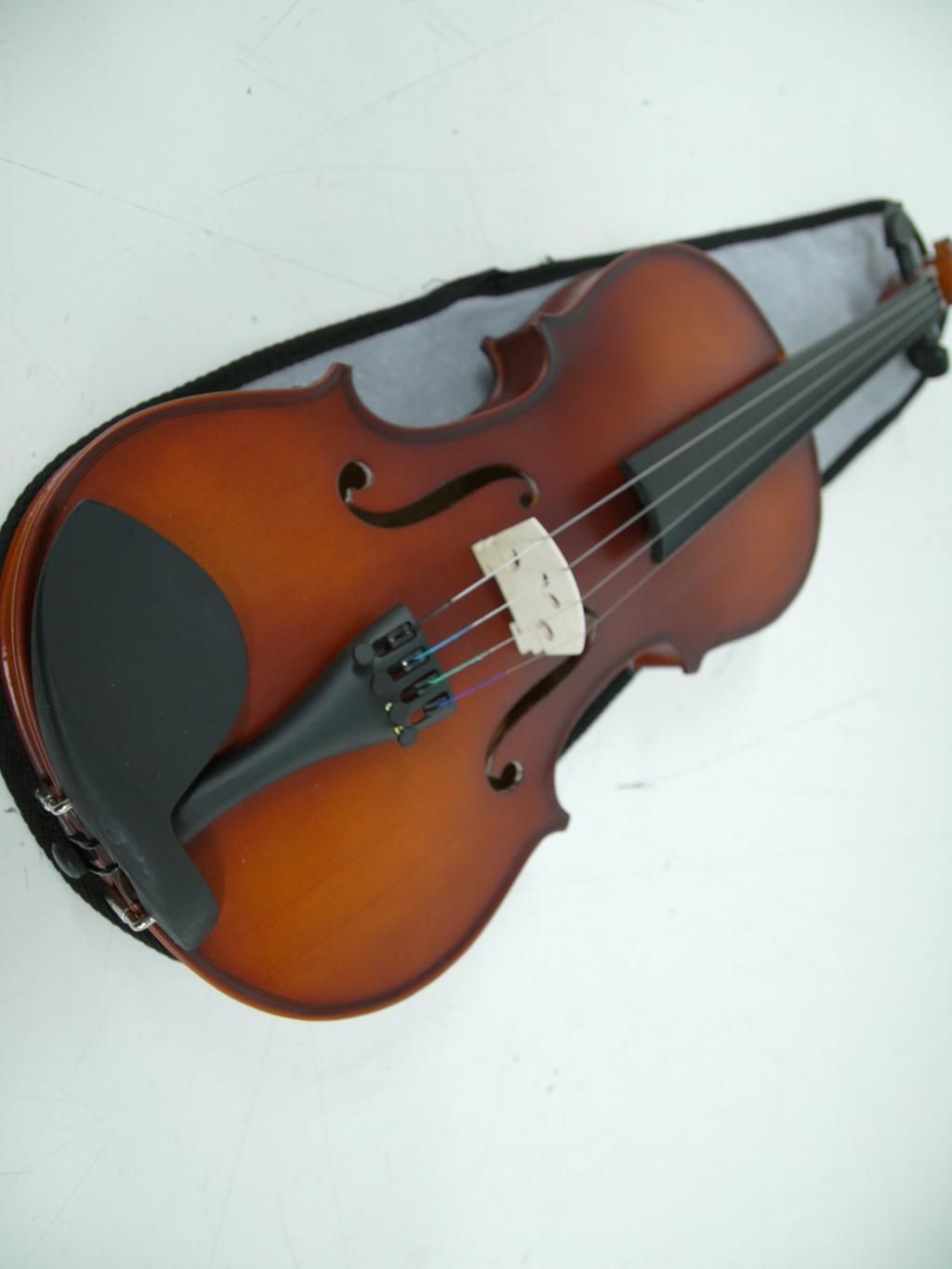 Mendini 4 4 MV300 Solid Wood Violin in Satin Finish with Hard Case