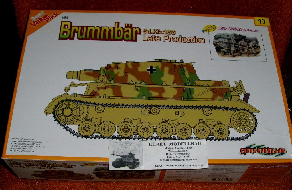 WWII german Brummbär Sd.Kfz. 166 Late Production + Grenadiere 135