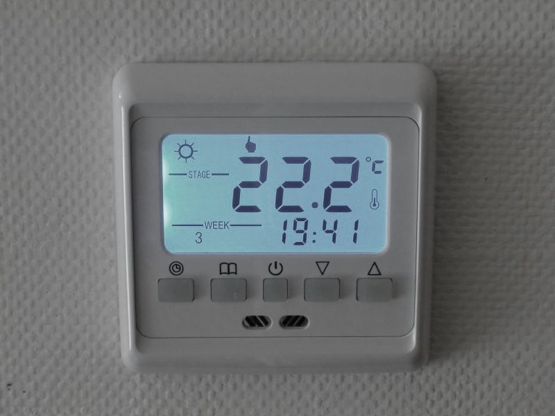 Digital Thermostat Raumthermostat #831  LCD weiss  Fussbodenheizung